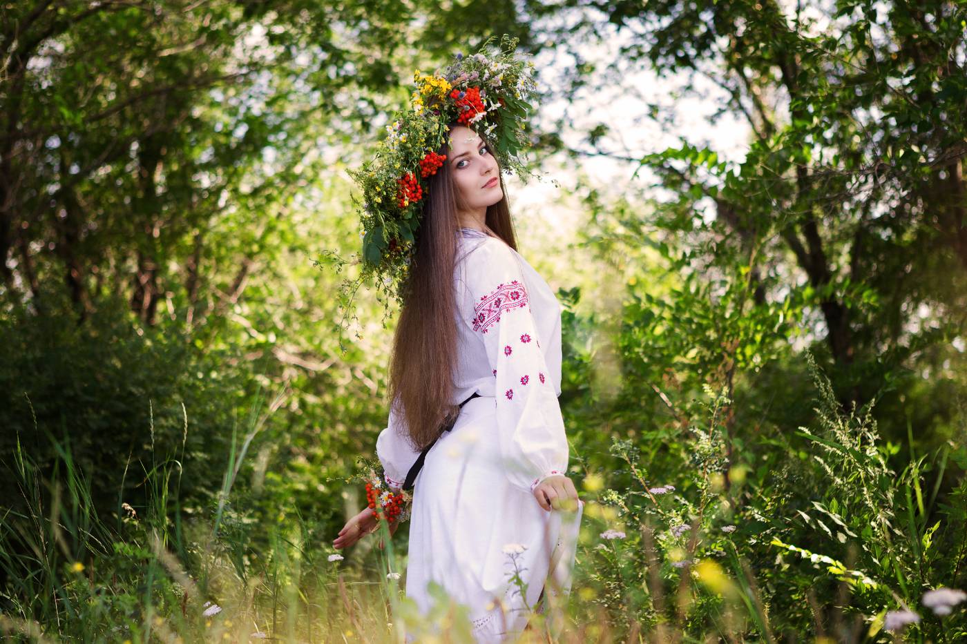 Slavic girls brings the glow — live moments in Minsk